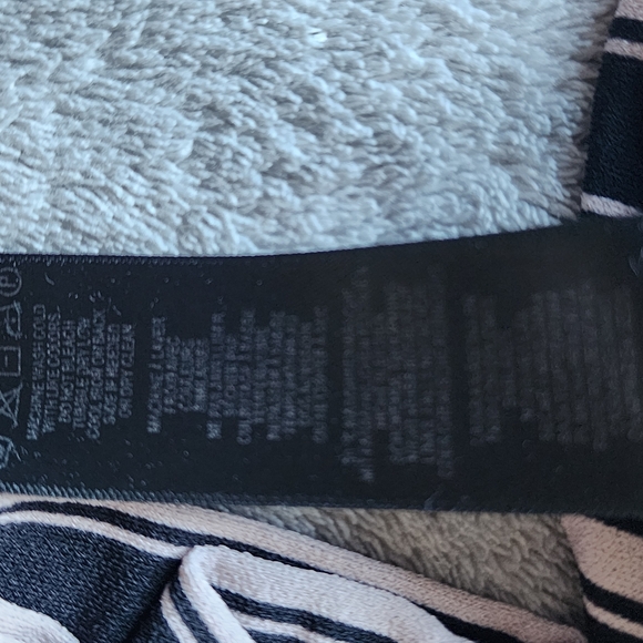 Adrianna Papell Crew Neck 3/4 Sleeve Elastic Cuff Multi Print Keyhole Back Butto - Picture 5 of 8